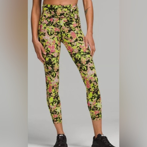 Lululemon Women’s Swift Speed HR Tight 25” Size 2 Inflect Floral Leggings NWT - Picture 1 of 7